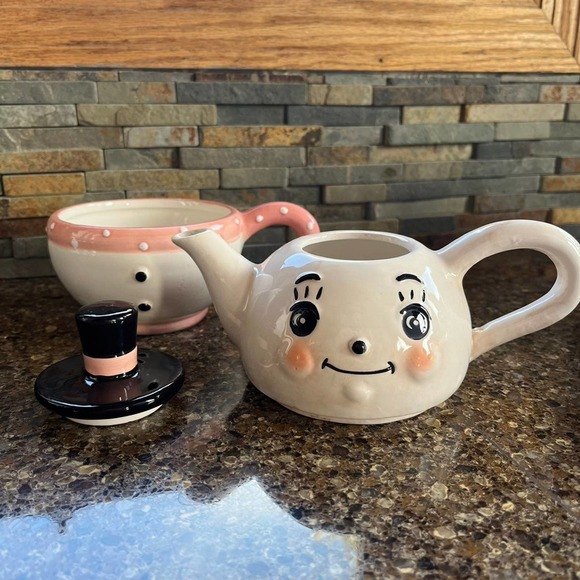 Johanna Parker snowman teapot and cup - Picture 4 of 4